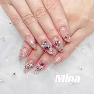 ネイル 🦋 Queenieのネイルデザイン