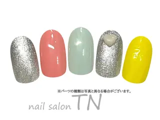 ネイル 矢川 まどかのネイルデザイン