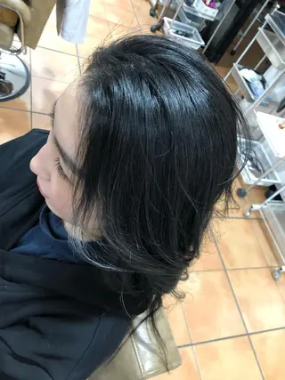 セミロング 新宿/韓国レイヤー/ 顔まわり/メンズヘアのヘアスタイル