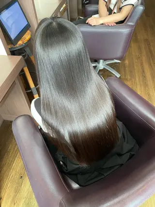 セミロング gream by FORTE所属・縮毛矯正/髪質改善 の専門家IKEのヘアスタイル