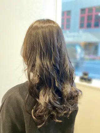 セミロング ✨髪質改善が大好評✨ 美容室lic近藤✨のヘアスタイル