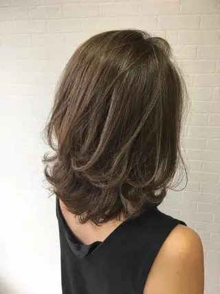 ミディアム 美髪・髪質改善🌟 山口博史のヘアスタイル