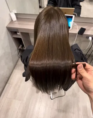 セミロング カラー 高難易度縮毛矯正 特化生田のヘアスタイル