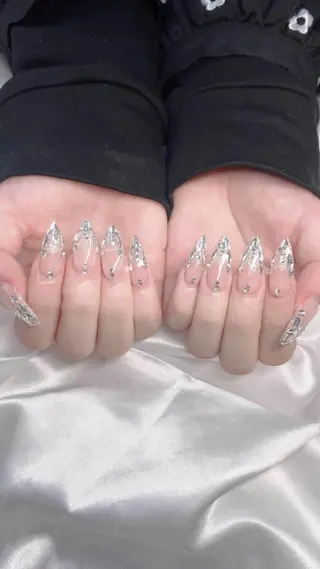ネイル Squeen Nailのネイルデザイン