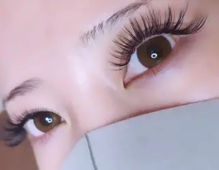 マツエク・マツパ 千葉駅☆深夜0時 最新LEDのマツエク・マツパデザイン