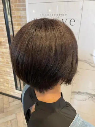 カラー 岡村 真子のヘアスタイル