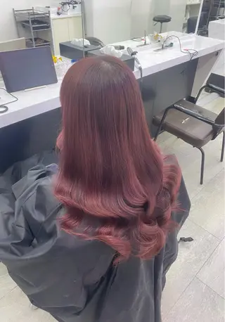 カラー MOMOKA🍑プル エクステ・ハイトーンのヘアスタイル