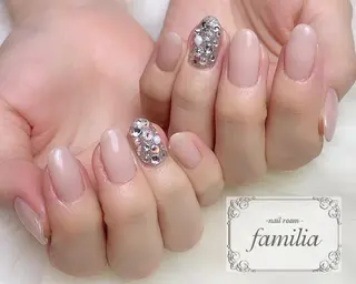 ネイル -nailroom- familiaのネイルデザイン