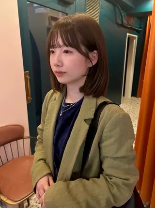 ショート 🐰チナ🐰 暖色ベージュ/顔周りのヘアスタイル