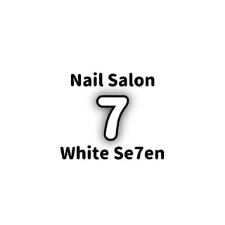ネイル White  Se7enのネイルデザイン