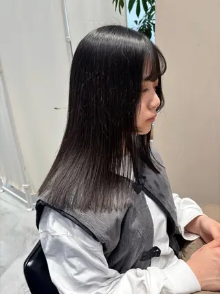 セミロング 風香🪼レイヤー カット/艶カラーのヘアスタイル