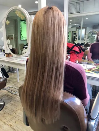 ロング カラー HAUS 片山みほのヘアスタイル