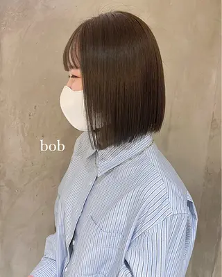 ミディアム カラー effect横浜所属・切りっぱなしボブ/ 艶カラー/綾莉のヘアスタイル