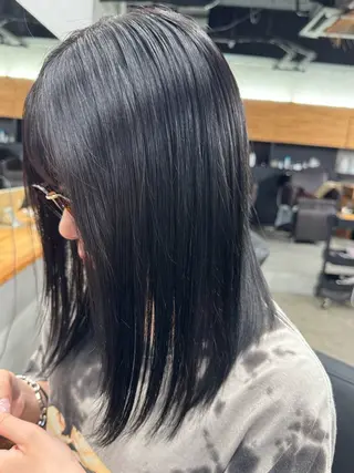 ミディアム アキト/ メンズ/透明感暗髪のヘアスタイル