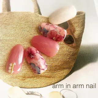 ネイル arm in arm ︎✿Yamamotoのマツエク・マツパデザイン