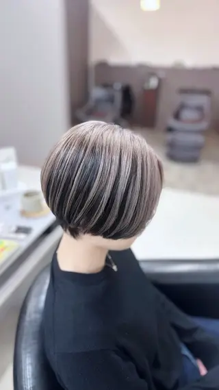 カラー YURI ✨のヘアスタイル