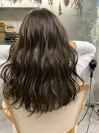 セミロング カラー 似合わせカラー🫶 小川千波のヘアスタイル