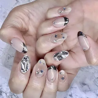 ネイル Queens 榊 まおのネイルデザイン