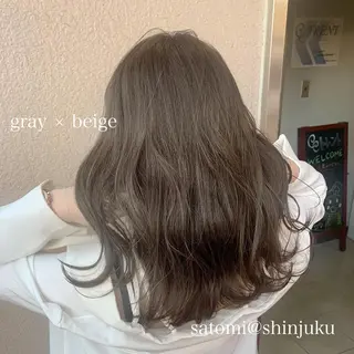 セミロング 淡色ふんわりhair 新宿satomiのヘアスタイル