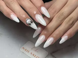 ネイル さくら💮💮 【オフ無料】のネイルデザイン