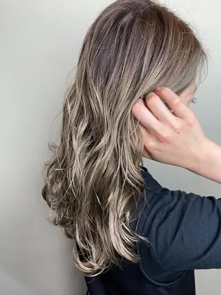 セミロング ❄️高木 里歩❄️のヘアスタイル