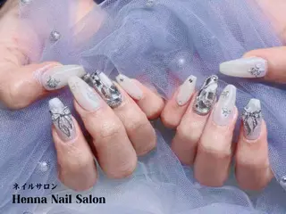 ネイル Henna Kongssalonのネイルデザイン