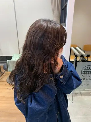 ロング パーマ OLSEN D.B.A BALLOON HAIR所属・表参道OLSEN✂︎ nanamiのヘアスタイル