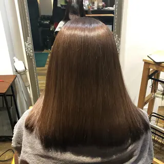 et Douce所属・艶髪／髪質改善／ カワモトヒロトのヘアスタイル