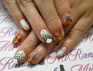 ネイル MiRanda Nail所属・MiRanda 保坂 舞のネイルデザイン