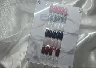 ネイル ネイルグラマラス 西新井店所属・高宮 菜乃のネイルデザイン