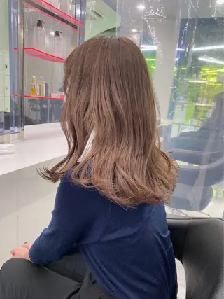 セミロング カラー ヘアアレンジ トレンドモテカラー 🩷色落ちまで可愛くのヘアスタイル