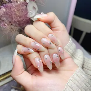 ネイル FLY Nail Salonのネイルデザイン