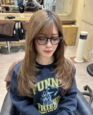 ロング エクステ/ハイトーン レイヤーHIROのヘアスタイル