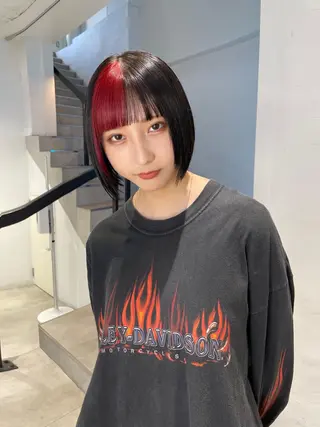 カラー 🎀ボブ＋ハイトーン シュカ👶🏻のヘアスタイル