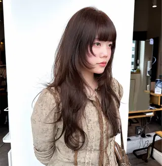 セミロング カラー 大阪ウルフカット ハッシュカットのヘアスタイル
