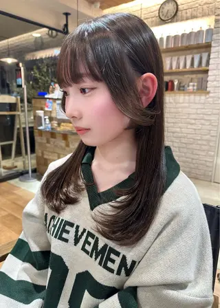 セミロング 美容室ACTOR所属・うる艶ストレート 🌻かなみのヘアスタイル