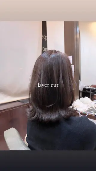 ミディアム 西 沙菜/トレンド カラー/透明感カラーのヘアスタイル