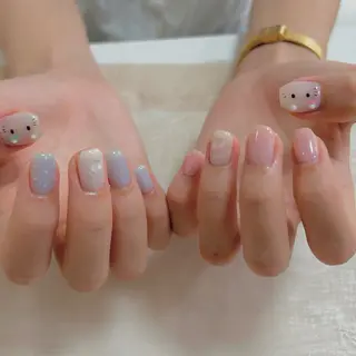 ミディアム ショートネイル. Home sweetのネイルデザイン