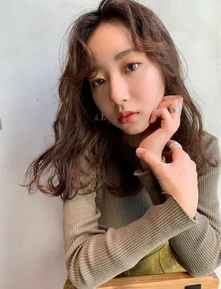 セミロング カラー River,Land所属・yui .のヘアスタイル