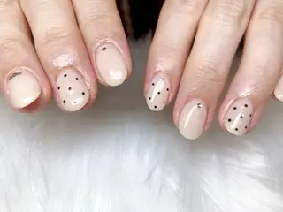 ネイル ECLAT エクラ所属・寺山 千鶴のネイルデザイン
