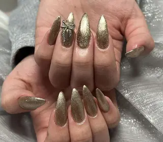 ネイル &ME Mikoのネイルデザイン