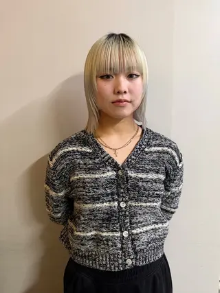 ミディアム ハイトーン レイヤー🎀meiのヘアスタイル