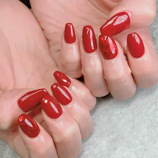 ネイル haleyume所属・shino🌟 痛ネイルのネイルデザイン