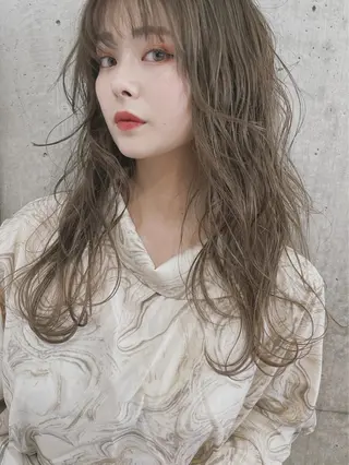 ロング カラー ヘアアレンジ 古賀 侑磨のヘアスタイル