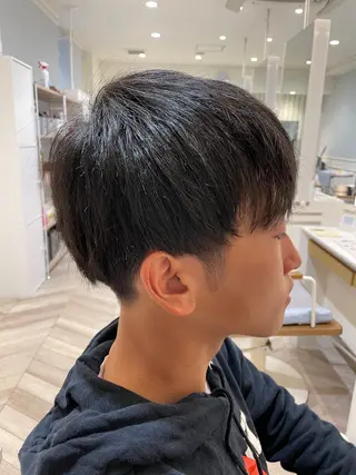 ショート メンズ 小西 遥のヘアスタイル