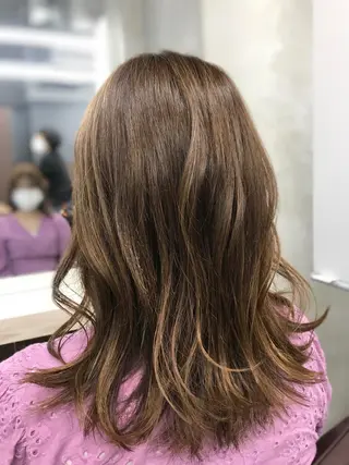 セミロング カラー ブリーチ&似合せボブ 田中寛十のヘアスタイル