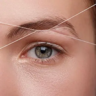 アイブロウ ハーブピーリング/韓国肌管理/フェイシャル/毛穴洗浄/眉毛/顔脱毛【糸脱毛専門】rev所属・ハーブピーリング🌹 毛穴洗浄❤️眉waxのエステ・リラクイメージ