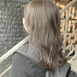 セミロング カラー マツエク・マツパ ハイトーン&暗髪🔥 表参道二刀流マエダのヘアスタイル