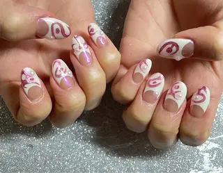 ネイル VIERU 🌈🎀💖のネイルデザイン