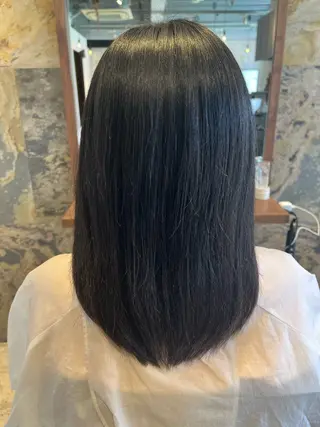 セミロング 安田 純香のヘアスタイル